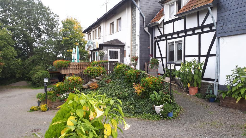 Landgasthof Bergische Rhon Hotel Lindlar Exterior photo